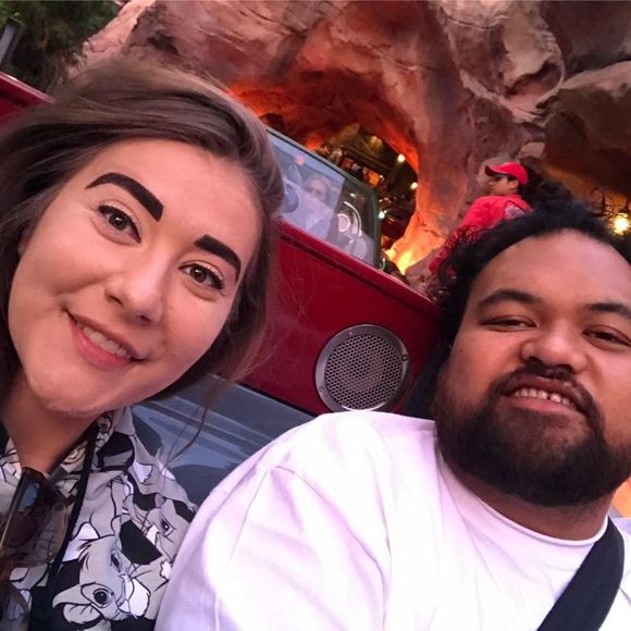 Meet your Posher, Alexandra - Picture 1 of 1